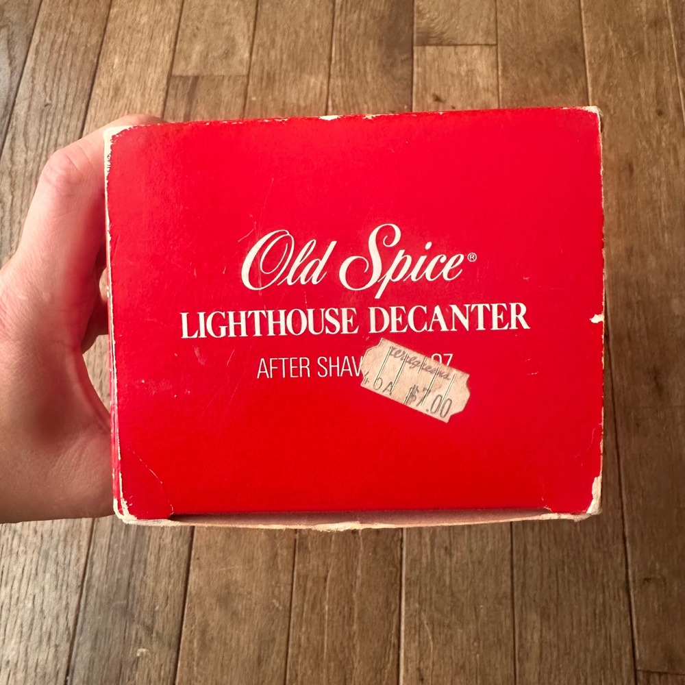 Old Spice Lighthouse Decanter Men 6oz Milk Glass Nautical White Vintage Empty - Picture 5 of 8